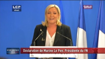 Départementales - Marine Le Pen : "Manuel Valls doit démissionner"