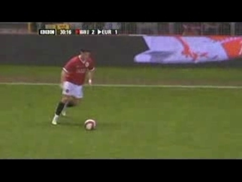c.ronaldo chute en dribblant