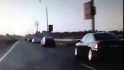 Ce mec gère LIKE A BOSS pendant un Accident de Moto