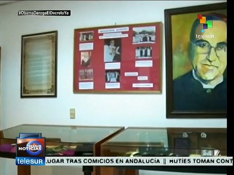 Visitan feligreses salvadoreños museo de Monseñor Romero
