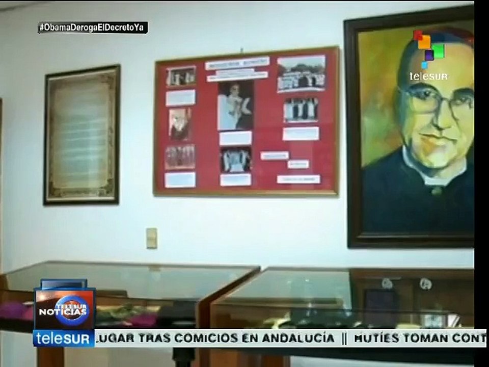 Visitan feligreses salvadoreños museo de Monseñor Romero