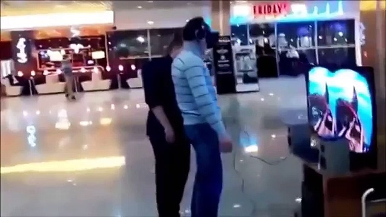 Best funny videos 3D _ iwalltube