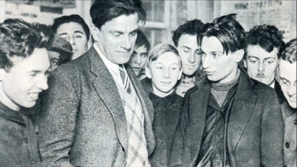 Владимир Владимирович Маяковский | Война объявлена | Онлайн | Стихотворение