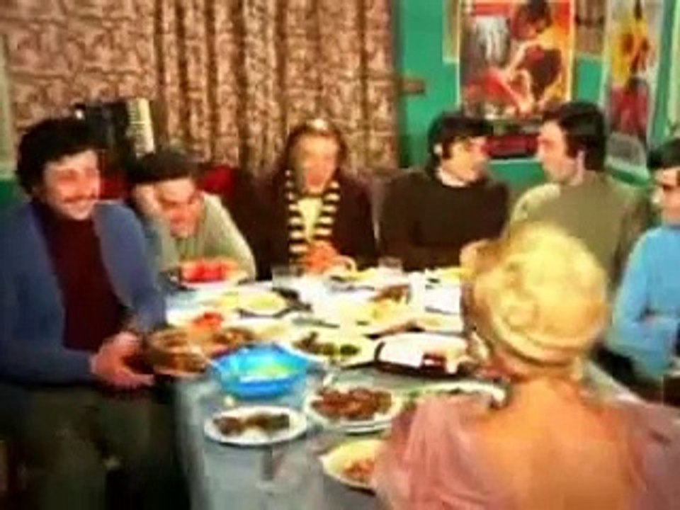 emel sayın-bak yeşil yeşil