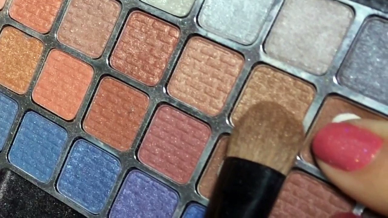 Tutorial: Elena Gilbert (The Vampire Diaries) / Elena Gilbert Makeup Tutorial.