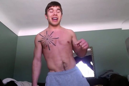 Most ridiculous bodybuilding method and so dumb guy!