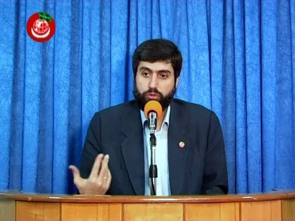 Pardesu giyen bir bayanım. Başörtümden ve namazımdan elimden geldiğince taviz vermiyorum eşim iki aydır baskı ile yüzümü kapattırıyor, biraz zaman tanımasını istiyorum ne yapmalıyım?