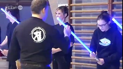 Une école de maniement du sabre laser a ouvert ses portes en Belgique !
