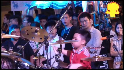 No.1 พีรพงษ์ เฟื่องฟูลอย เอ้ก The drum competition of thailand overdrive drumfact