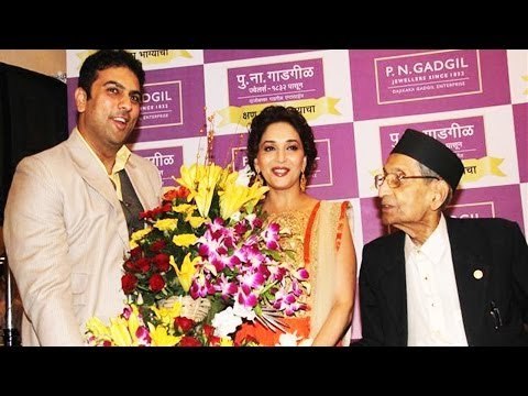 Gorgeous Madhuri Dixit Spotted @ P.N Gadgil Jewellers Store Launch