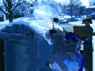 How to quickly clean snow and ice off your car in the morning