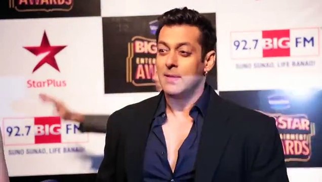 Salman Khan V/S SRK Once Again in 2015 | Must Watch Bollywood Movies | HIT LIST Episode 31