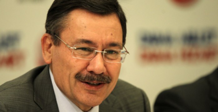 Melih Gökçek: Bülent Arınç İstifa Etmeli