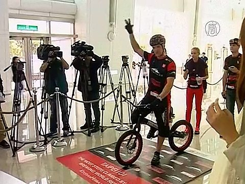 Новый рекорд польского учителя: на велосипеде на небоскрёб