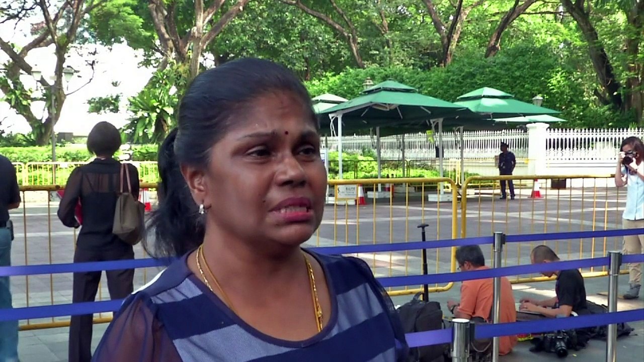 Singapore in mourning as first PM Lee Kuan Yew dies