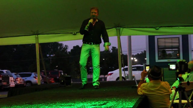 Colin Paul sings 'Never Gonna Fall IN Love' at Elvis Week 2013 (video)