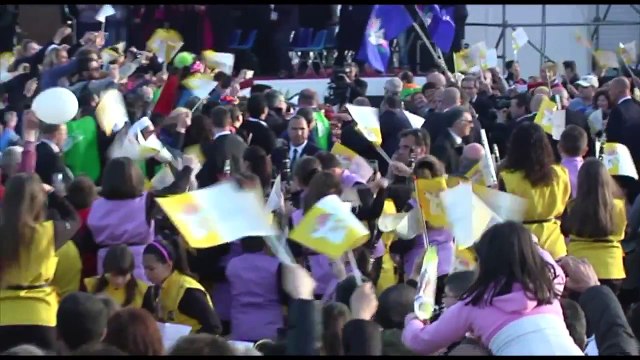 Napoli - Il Papa sul Lungomare Caracciolo (21.03.15)