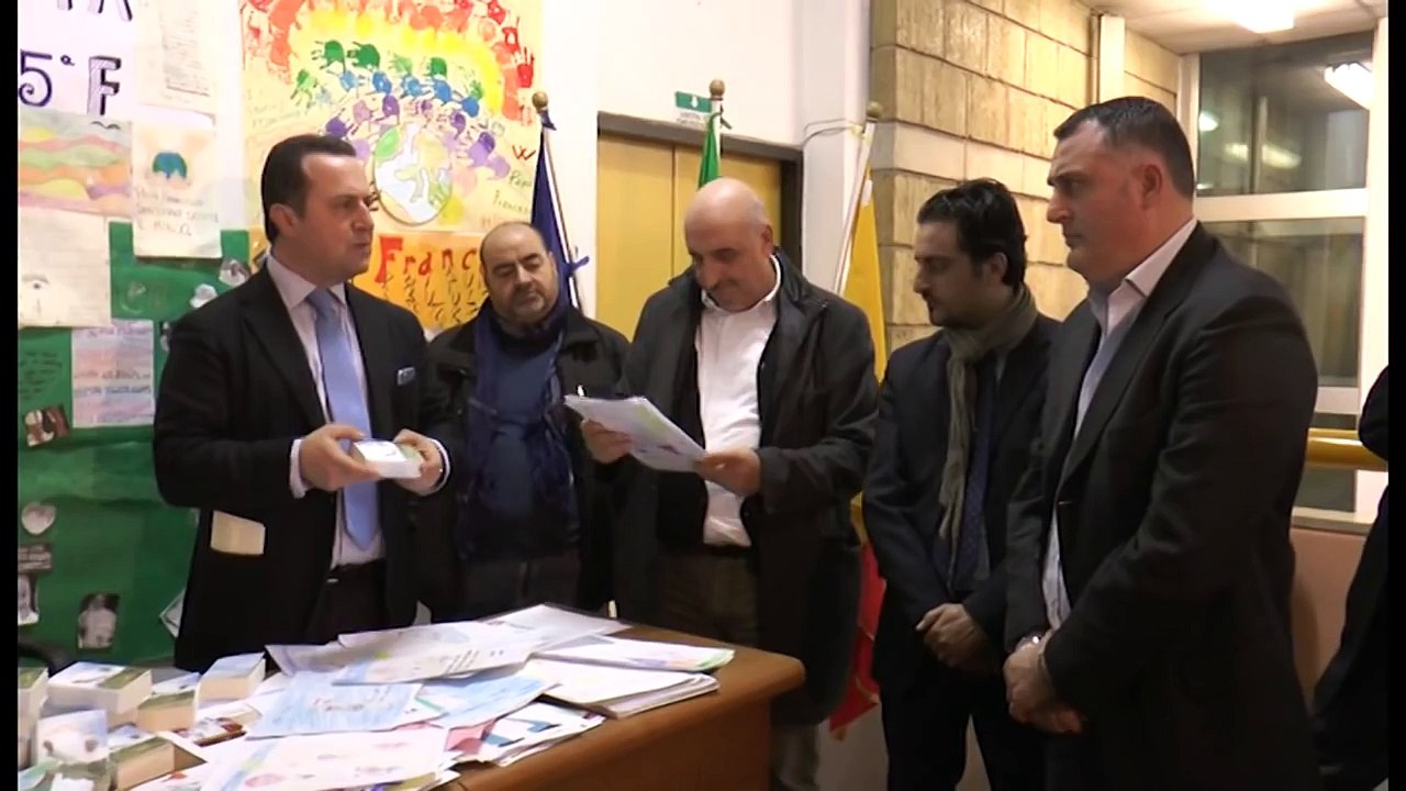 Napoli - "Con Papa Francesco a Scampia", attesa per la visita del Pontefice (20.03.15)