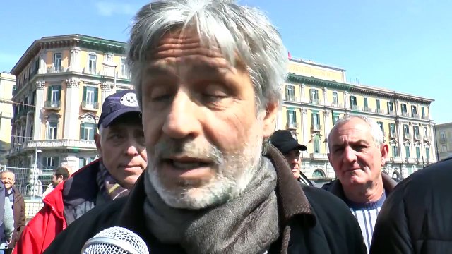 Napoli - La protesta al cantiere della stazione di Piazza Municipio (18.03.15)