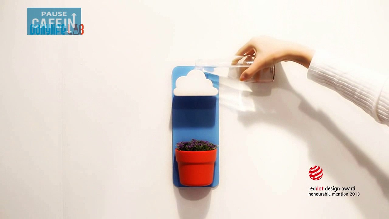 Grâce à cette invention, vos plantes auront leur propre nuage de pluie