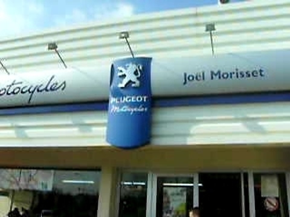 MOMO larnakeur !!!! lol