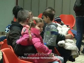 Gužva u Dečijem dispanzeru borskog Doma zdravlja, 23. mart 2015. (RTV Bor)