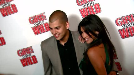 Rob Kardashian Follows Fam Again After Nasty Post About Kim