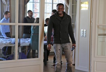L'arrivée des Bleus à Clairefontaine pour France - Brésil