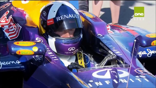 Red Bull F1 vs V8 Supercar vs C63 AMG (2014, Melbourne Australia)