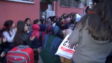 Şanlıurfa?da Kız Öğrencilerinden Yurt Protestosu