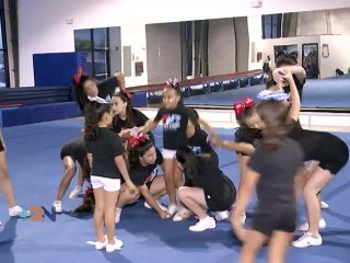 Jóvenes ticas viajan a Estados Unidos para participar en competencia de porrismo