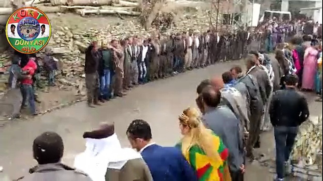 ŞIRNAK ULUDERE UZUN GEÇİT HALAYLARI KAR YAĞDIAMA  HALAY DURMADI