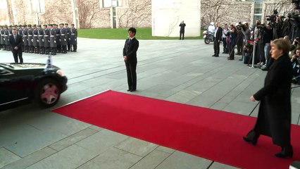 Tsipras et Merkel appellent à "dépasser les stéréotypes"