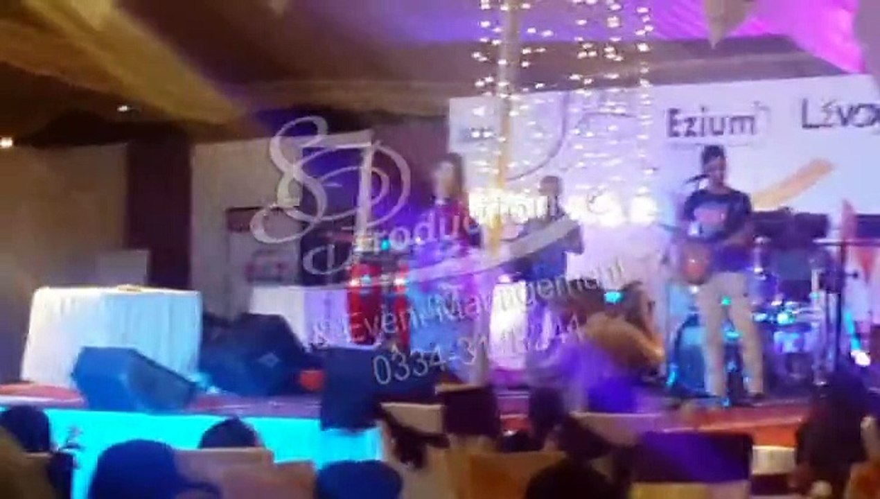 Amber Ansari Tere ishq nachaya Live In Concert