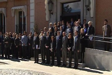 Santamaría y embajador alemán guardan minuto silencio