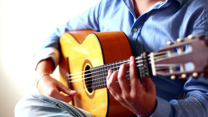 Antonio Rey plays Granaína on a 2006 Henner Hagenlocher