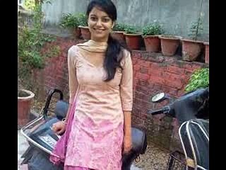 Funny phone call between Desi boy & English Girl – Must watch