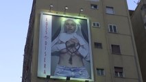 Nápoles censura un anuncio protagonizado por una monja ante la visita del Papa