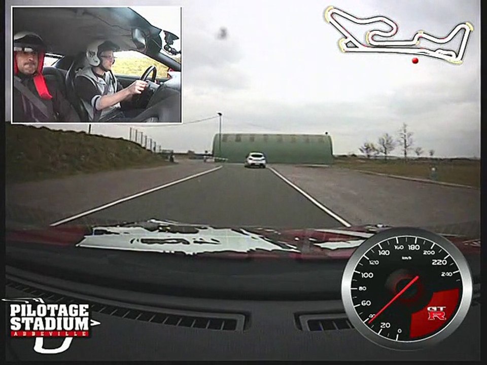 Votre video de stage de pilotage B057220315PSTA0028