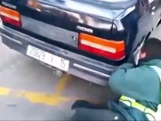 Dude Hides In Back Bumper Trying To Cross The Border!