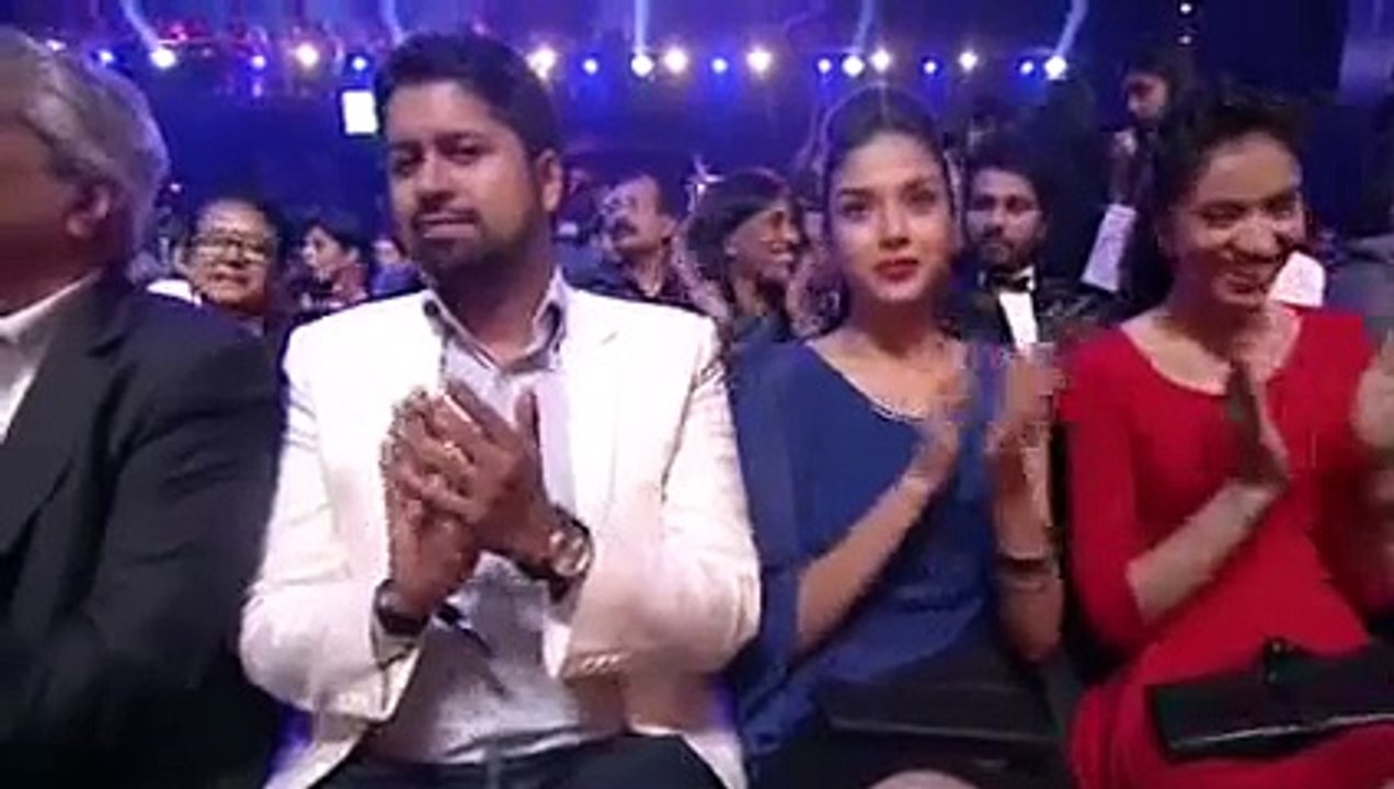 Arijit Singh - Live Performance at 6th Mirchi Music Awards