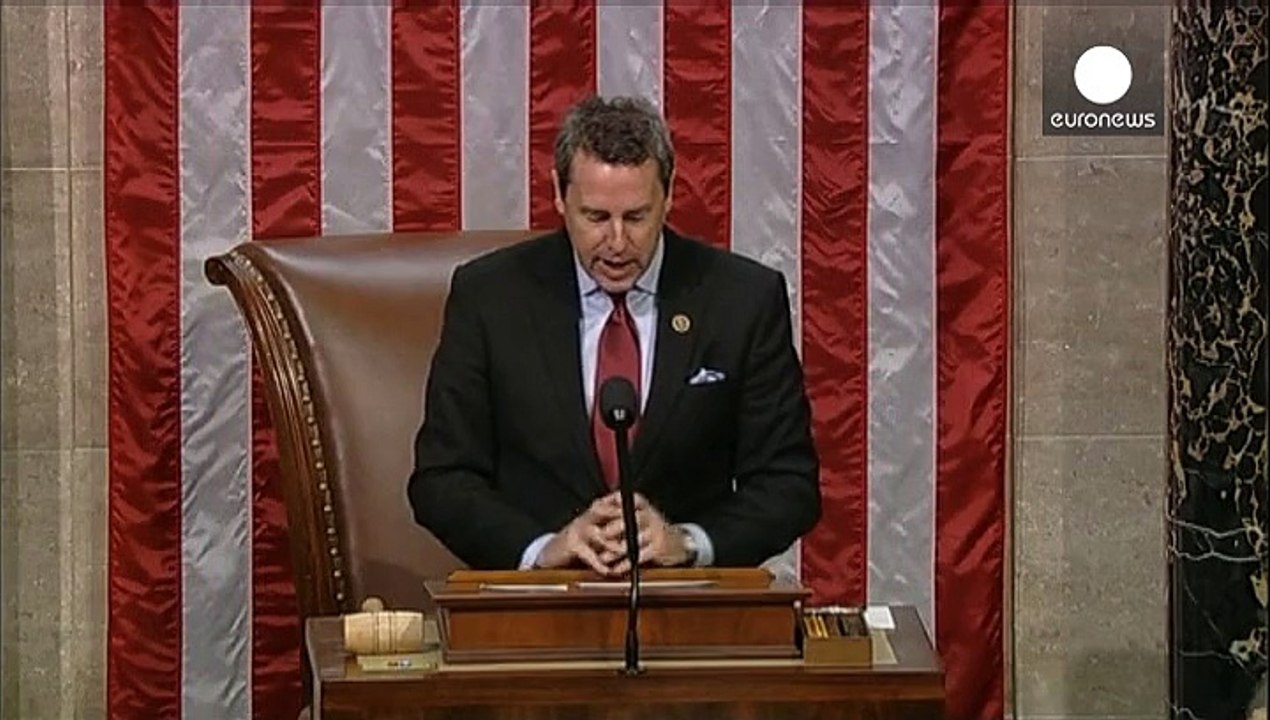 Camera Usa approva risoluzione per inviare armi letali all'Ucraina