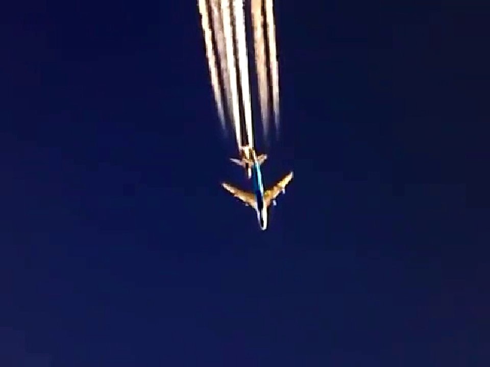 Jhazo ki race or ek jhaz dosre ko overtake karte howe