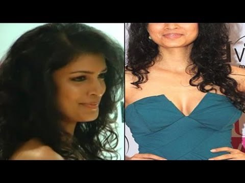 Sexy Tena Desai Busty Hot Assets Revealed In Open Neck Dress