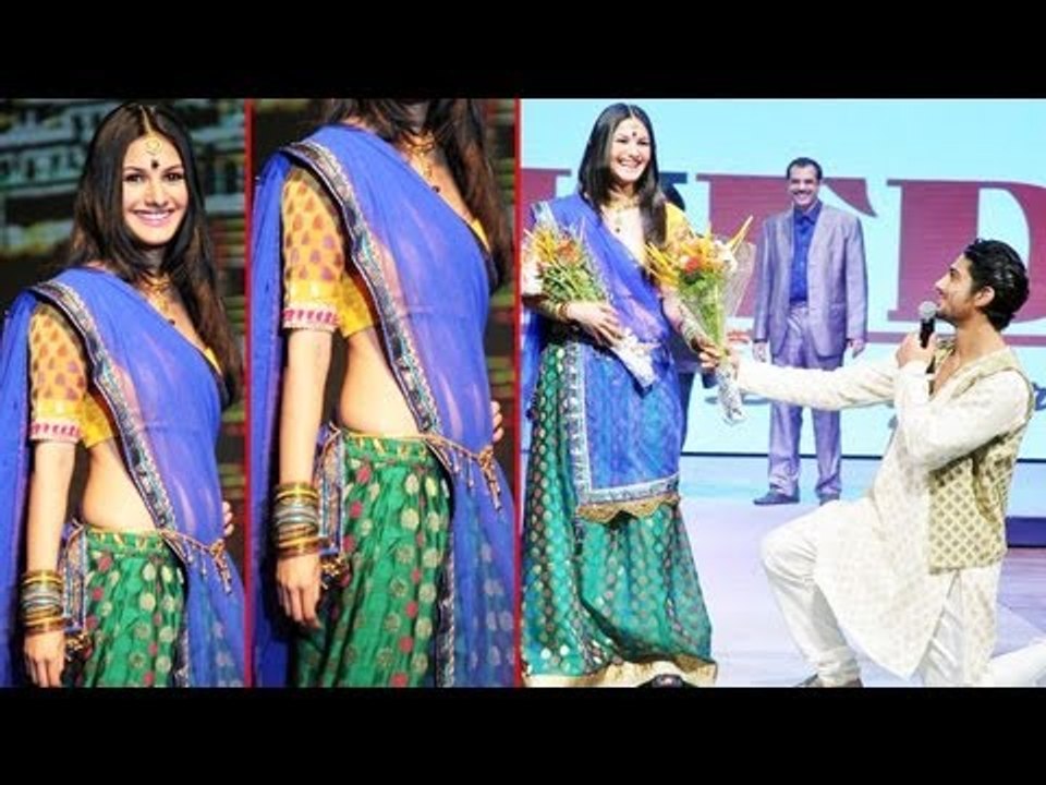 Prateik Babbar & Amyra Dastur Walk The Ramp For Film ''ISSAQ''