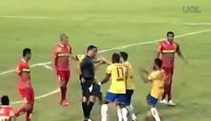 Brazillian Player Takes Out Ref with Clothesline After losing game in Brazil League 2015