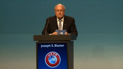 Blatter: "Basta interferenze politiche con lo sport"