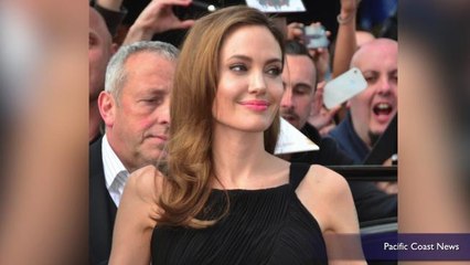 Angelina Jolie Removes Ovaries After Cancer Scare