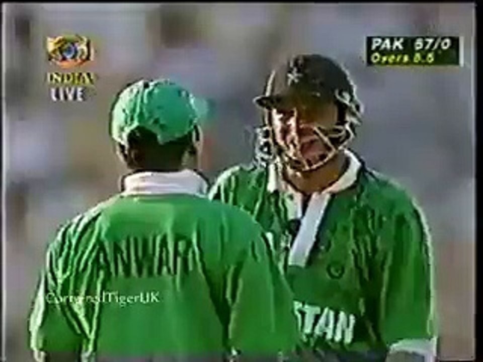 Young Shahid Afridi Smoking SIXES Vs Chaminda Vaas and scoring his fastest fifty