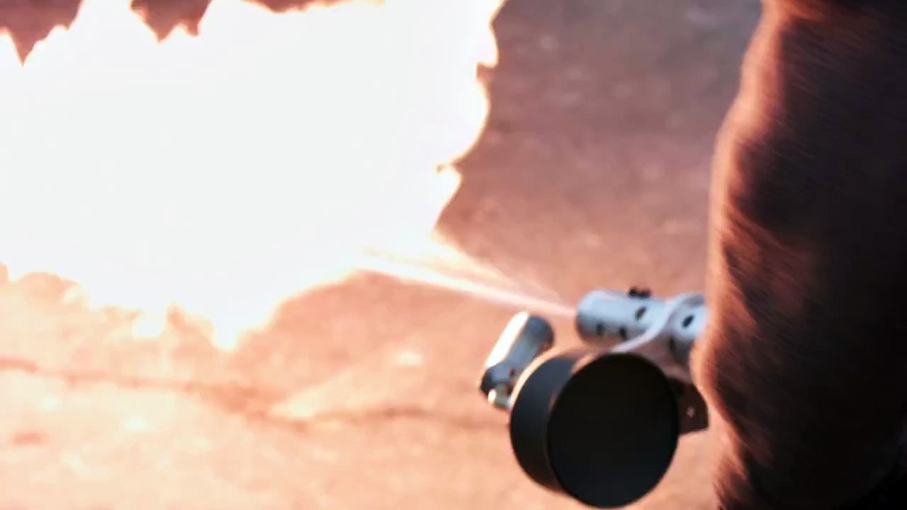 XM42 le premier lance-flammes personnel